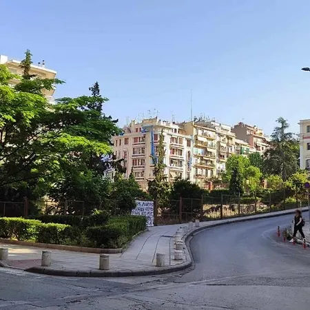 Luxury Art Deco 1-bed In Салоники